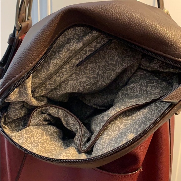 4/$25 Vegan leather shoulder bag - Picture 7 of 7